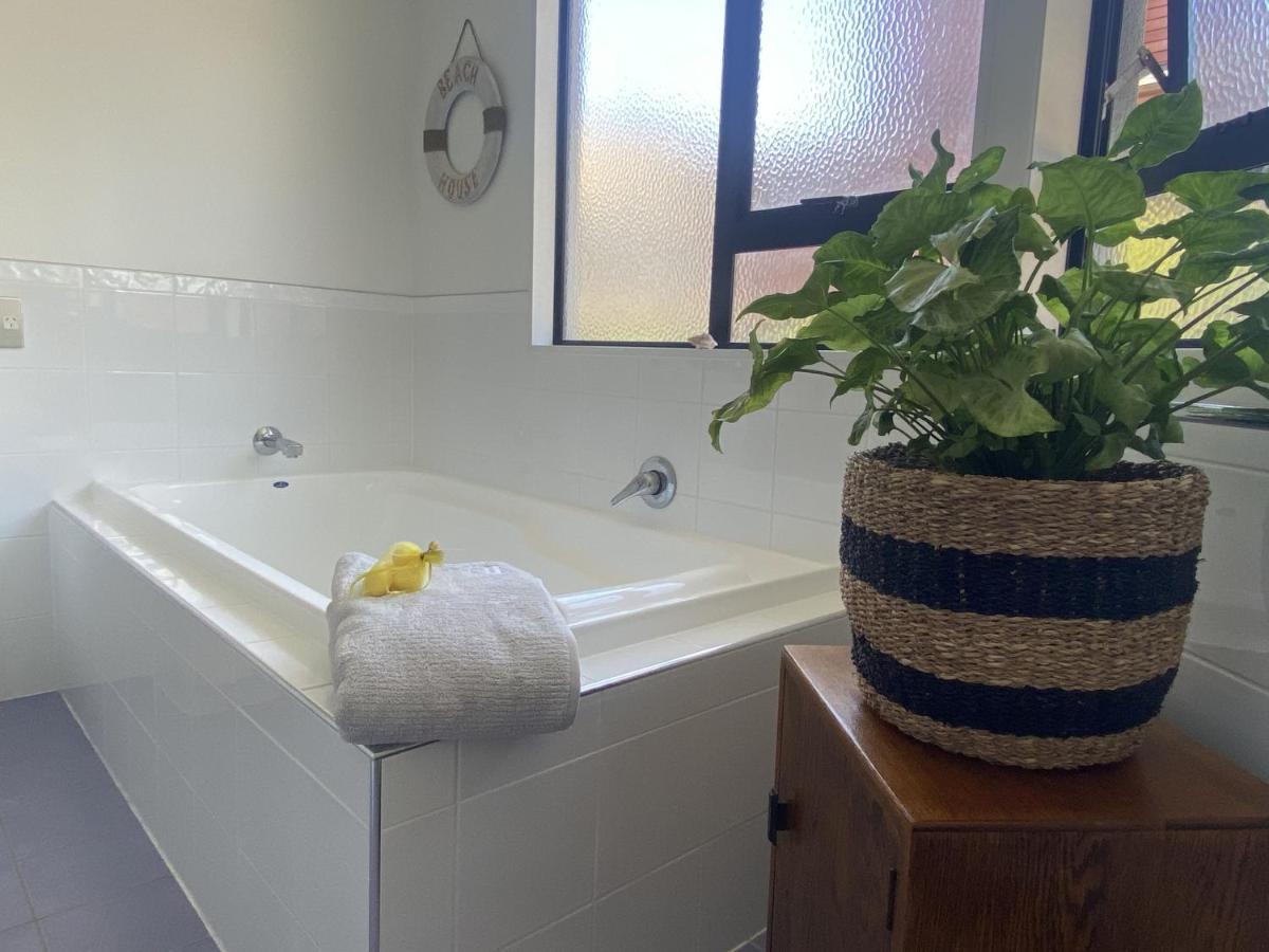 Superb Beachside Location, Private And Tranquil Apartment Mount Maunganui Exterior foto